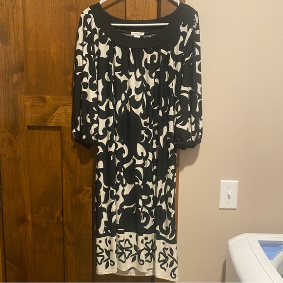 Black and Beige Dress - Picture 1 of 6